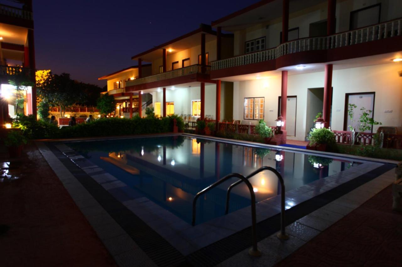 Tiger Safari Resort Sawai Madhopur Buitenkant foto